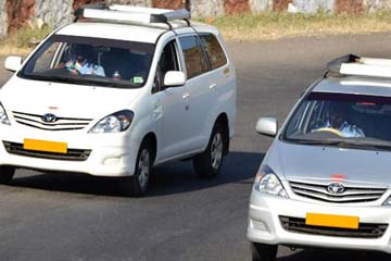 Toyota Innova Car